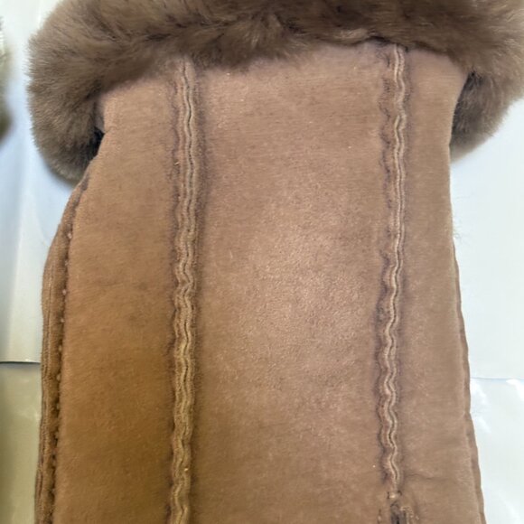 UGG Sz L Classic Perforated Genuine Shearling Warm Gloves Stormy Grey $155 main image 6
